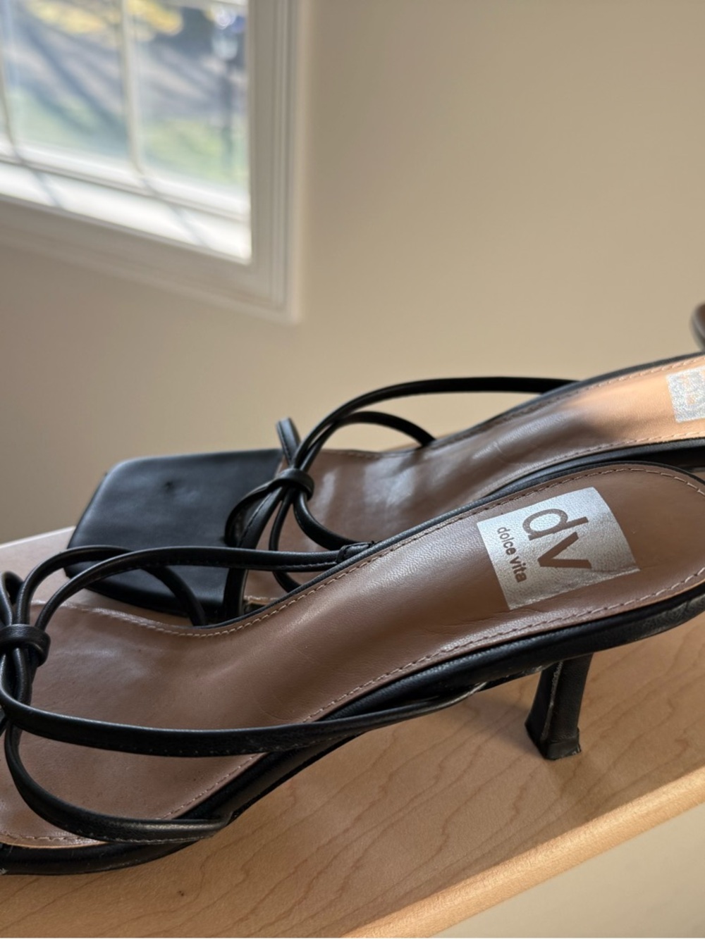 DV by Dolce Vita Black Strappy Low Heel Sandals - Picture 2 of 4